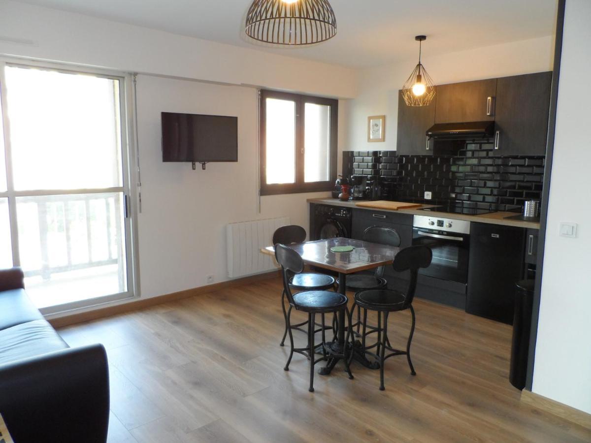 Appartement Confortable 2P Proche Plage Avec Parking Et Internet A Cabourg - Fr-1-487-302 Buitenkant foto
