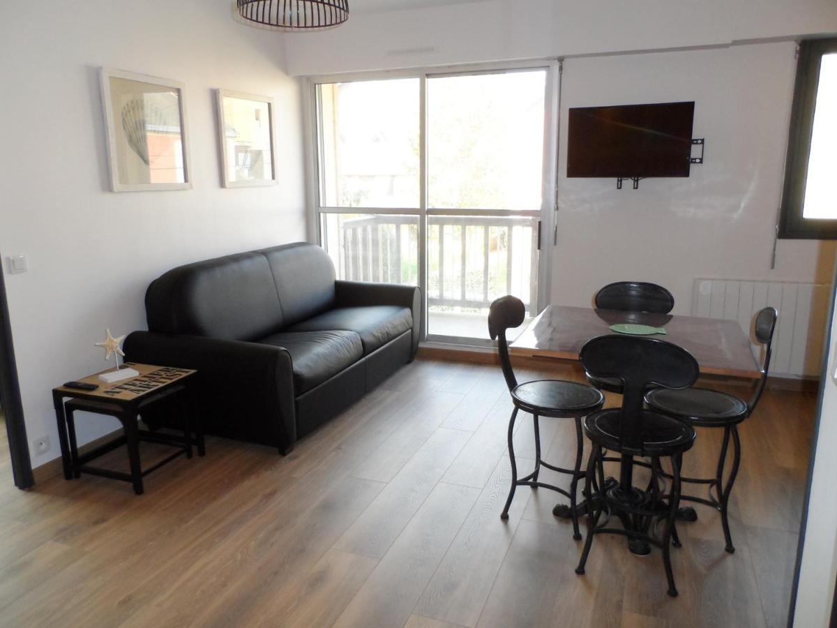 Appartement Confortable 2P Proche Plage Avec Parking Et Internet A Cabourg - Fr-1-487-302 Buitenkant foto