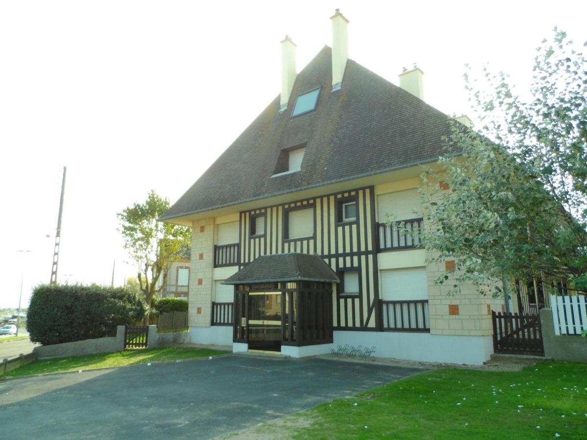Appartement Confortable 2P Proche Plage Avec Parking Et Internet A Cabourg - Fr-1-487-302 Buitenkant foto